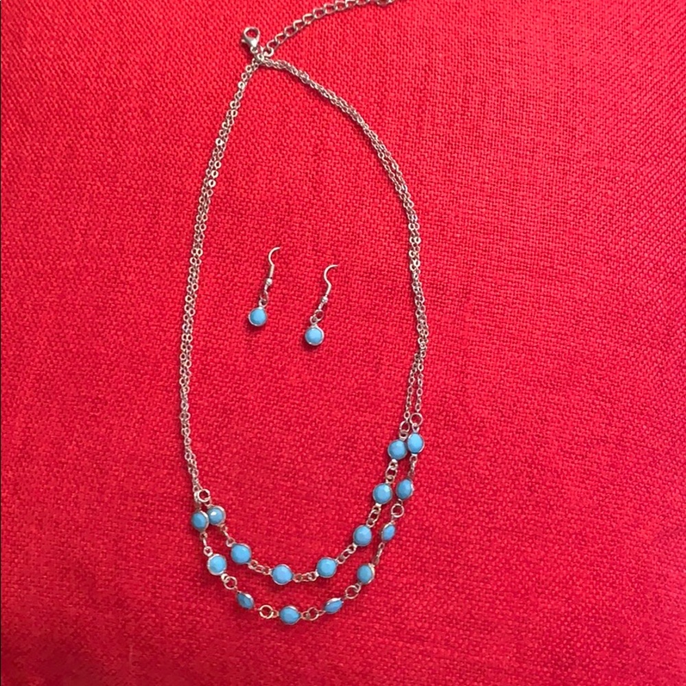 Necklace/earrings set